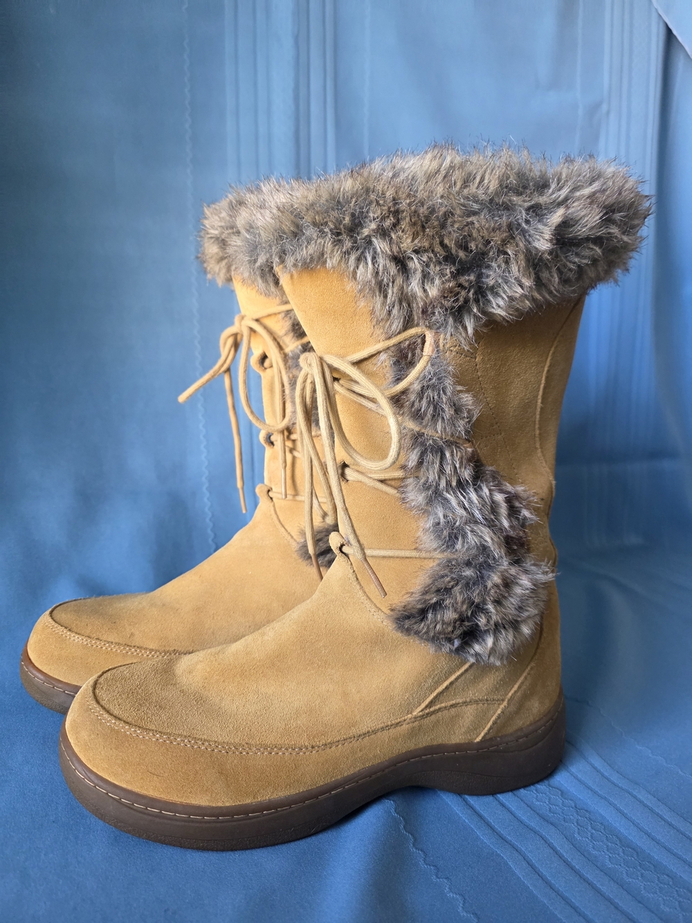 L.L. Bean Nordic Suede Winter Boots Tan Faux Fur 11M Cabincore Fall Outdoors